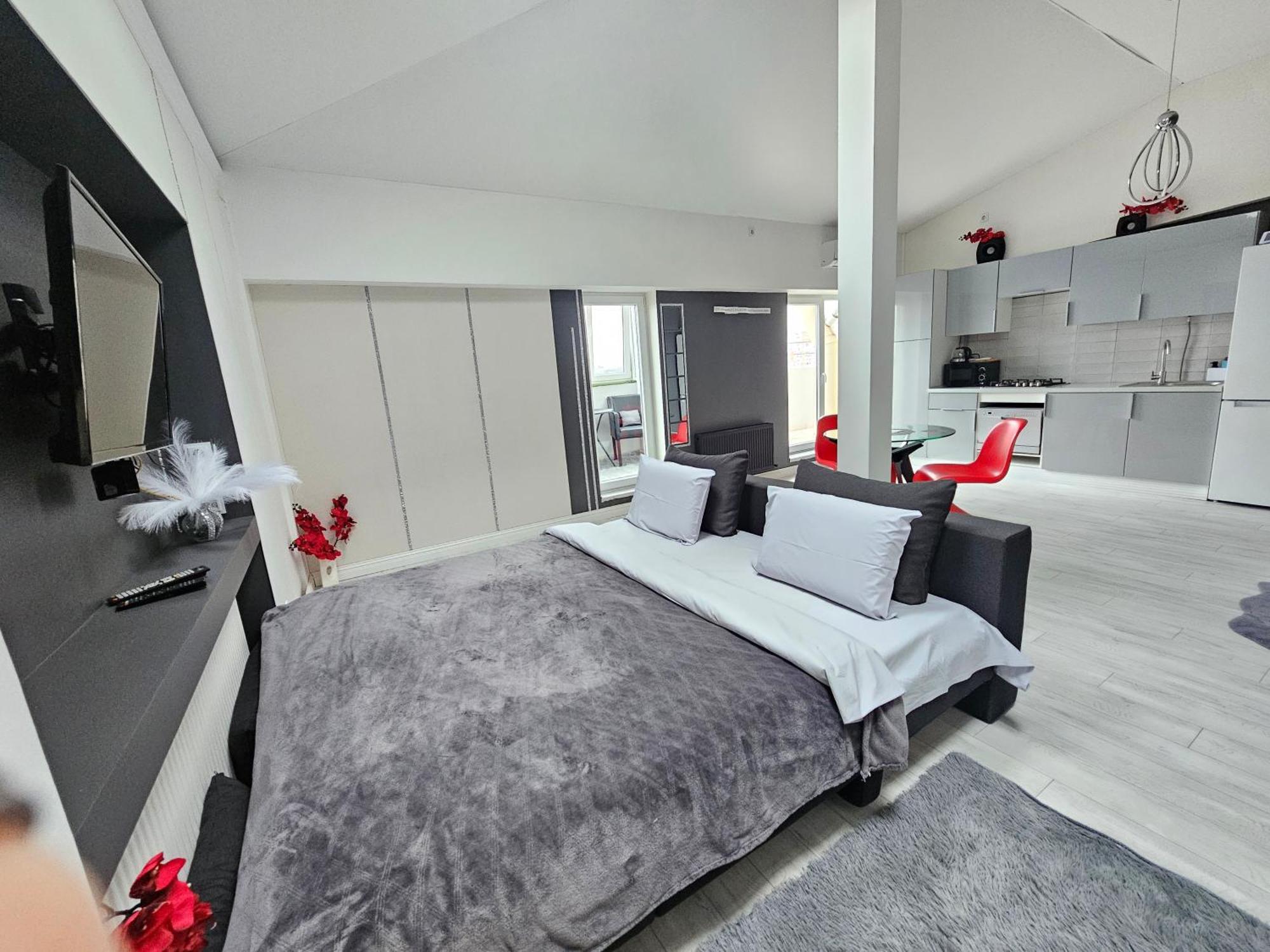 Apartament With Terras Κισινάου Εξωτερικό φωτογραφία
