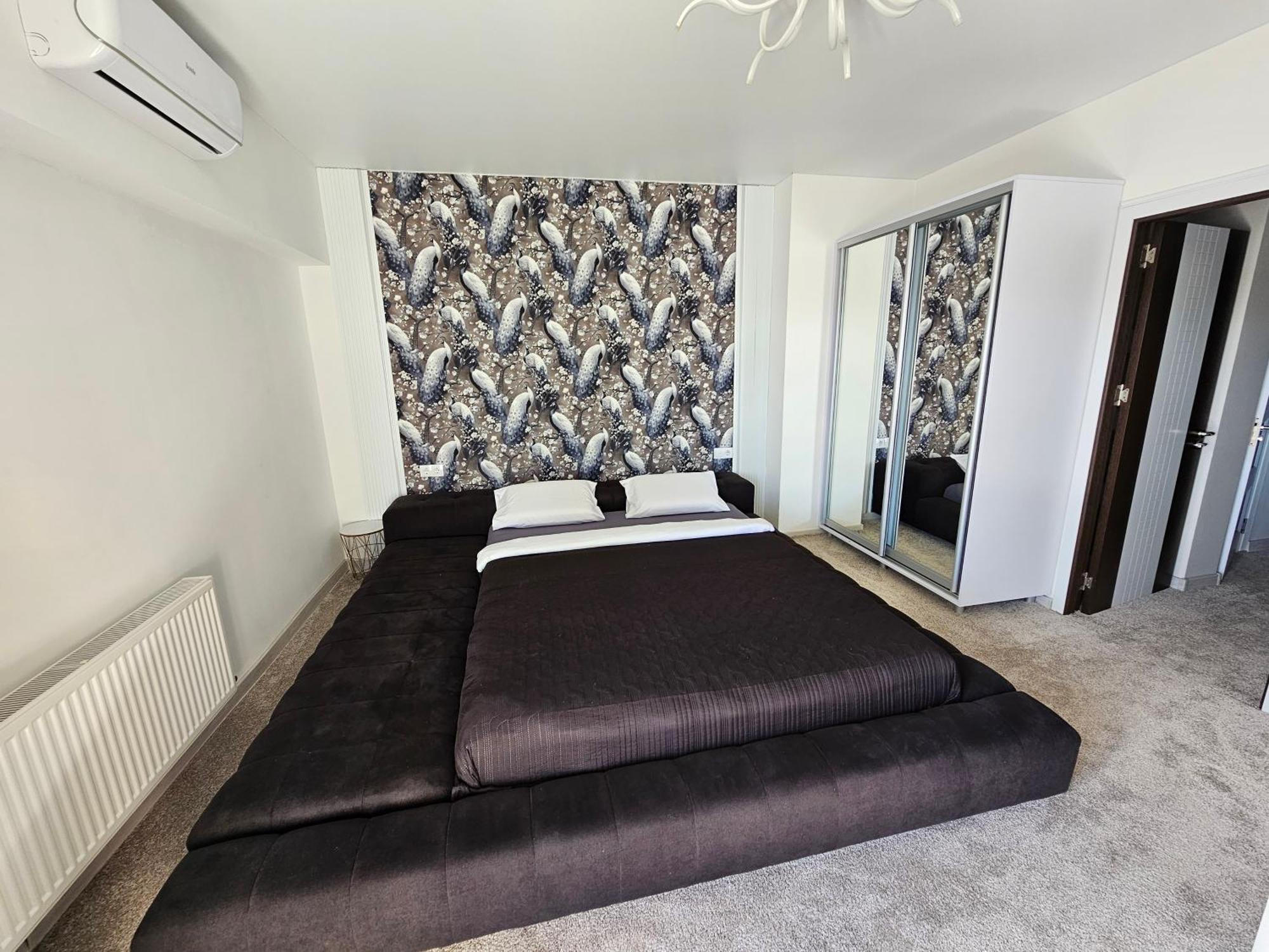 Apartament With Terras Κισινάου Εξωτερικό φωτογραφία